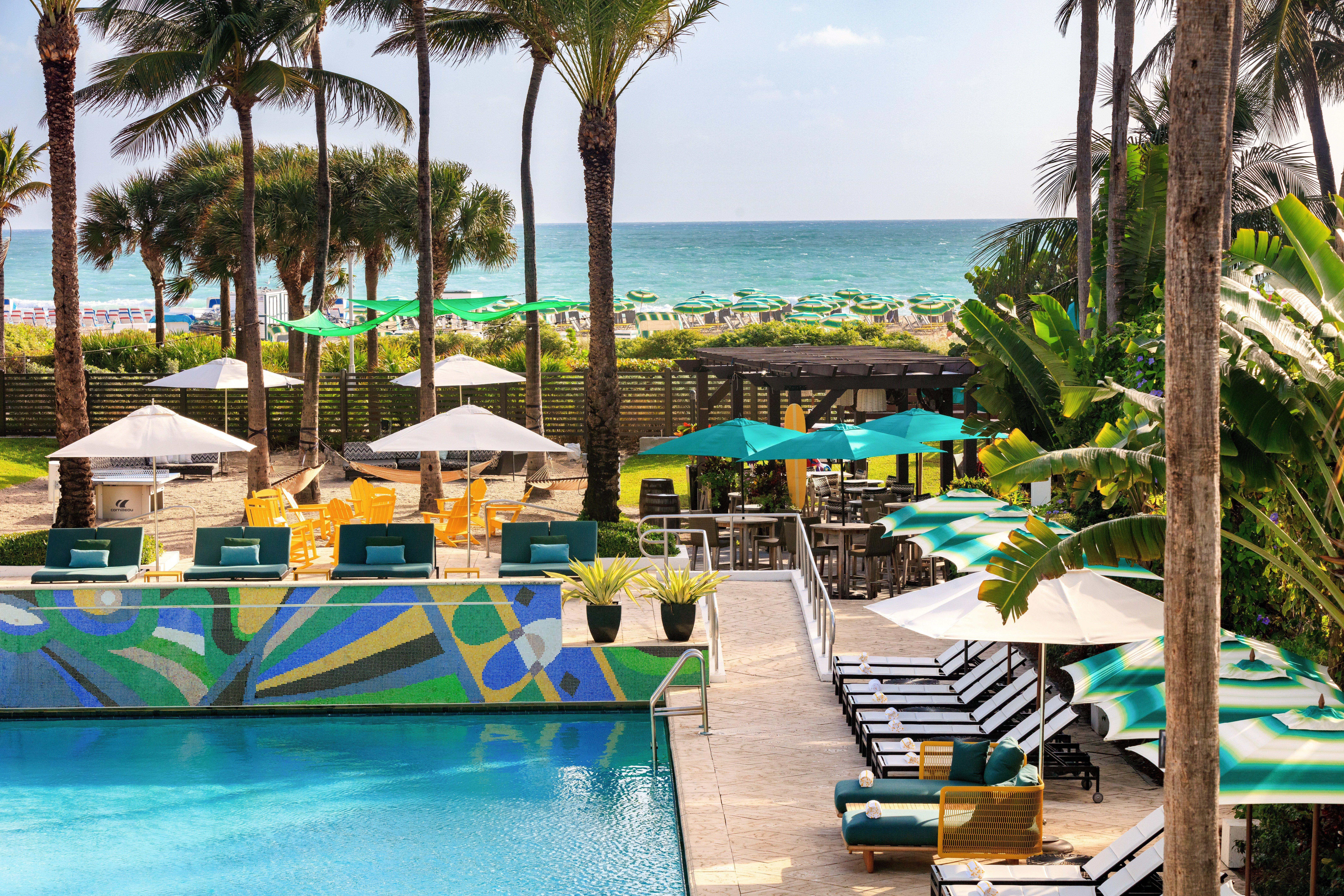 Kimpton Surfcomber Hotel, An Ihg Hotel Miami Beach Exterior photo